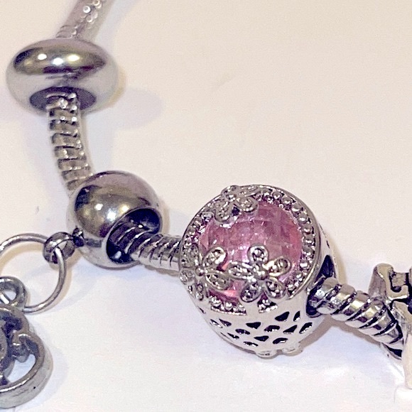 🍒 BOGO 🍒 PRICE ONLY 4/23 The “LOLA” Collection, “Psyche” Charm Bracelet - Picture 9 of 15